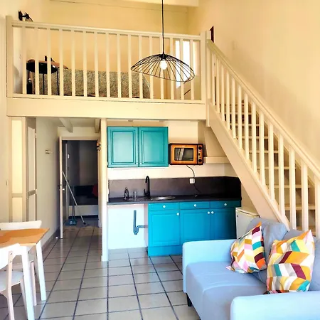 Location Papallona * 弗耐特·莱班斯