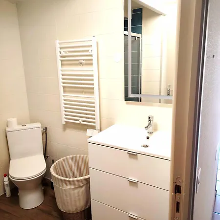 Location Papallona * 弗耐特·莱班斯